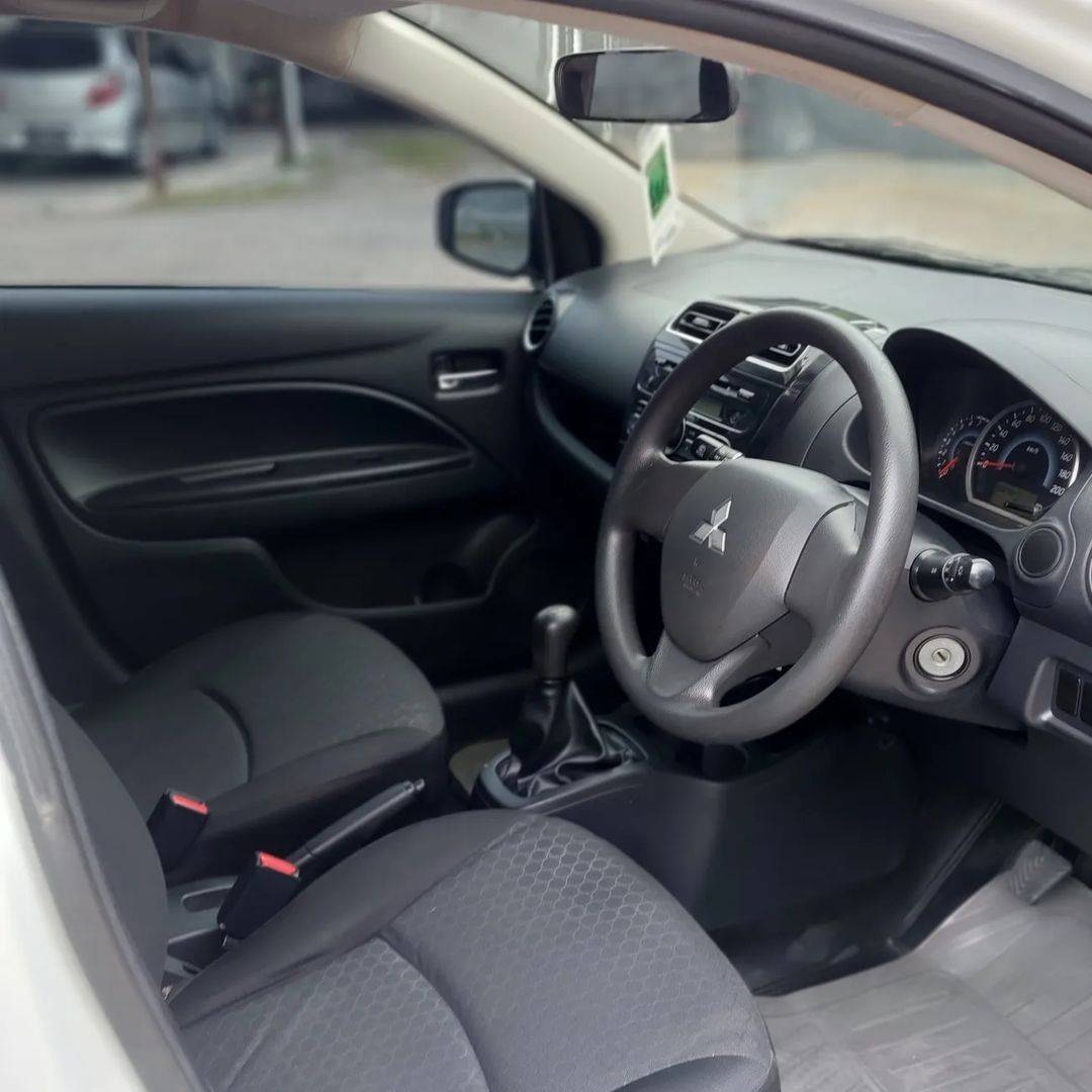 2014 Mitsubishi Mirage GLS 2014 Mitsubishi Mirage GLS