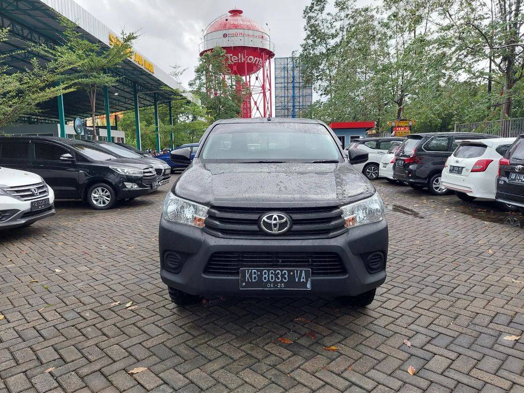 2019 Toyota Hilux Double Cabin 2.5L MT 2019 Toyota Hilux Double Cabin 2.5L MT