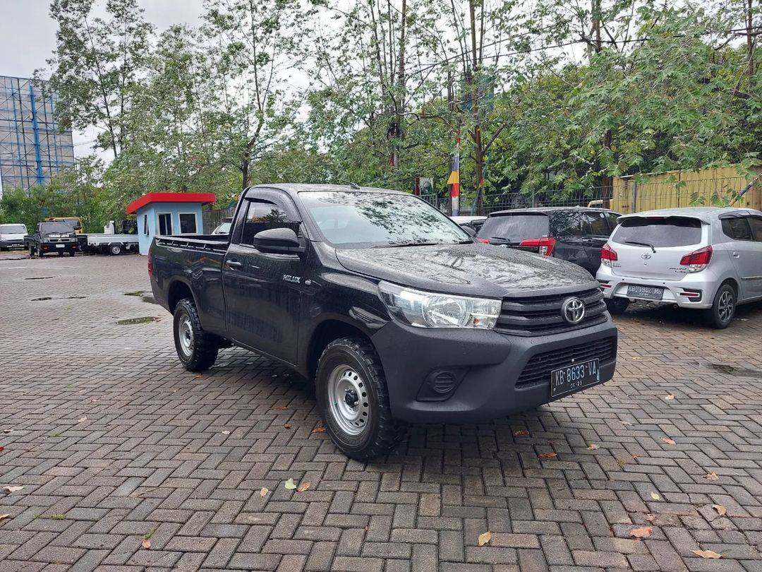 2019 Toyota Hilux Double Cabin 2.5L MT 2019 Toyota Hilux Double Cabin 2.5L MT