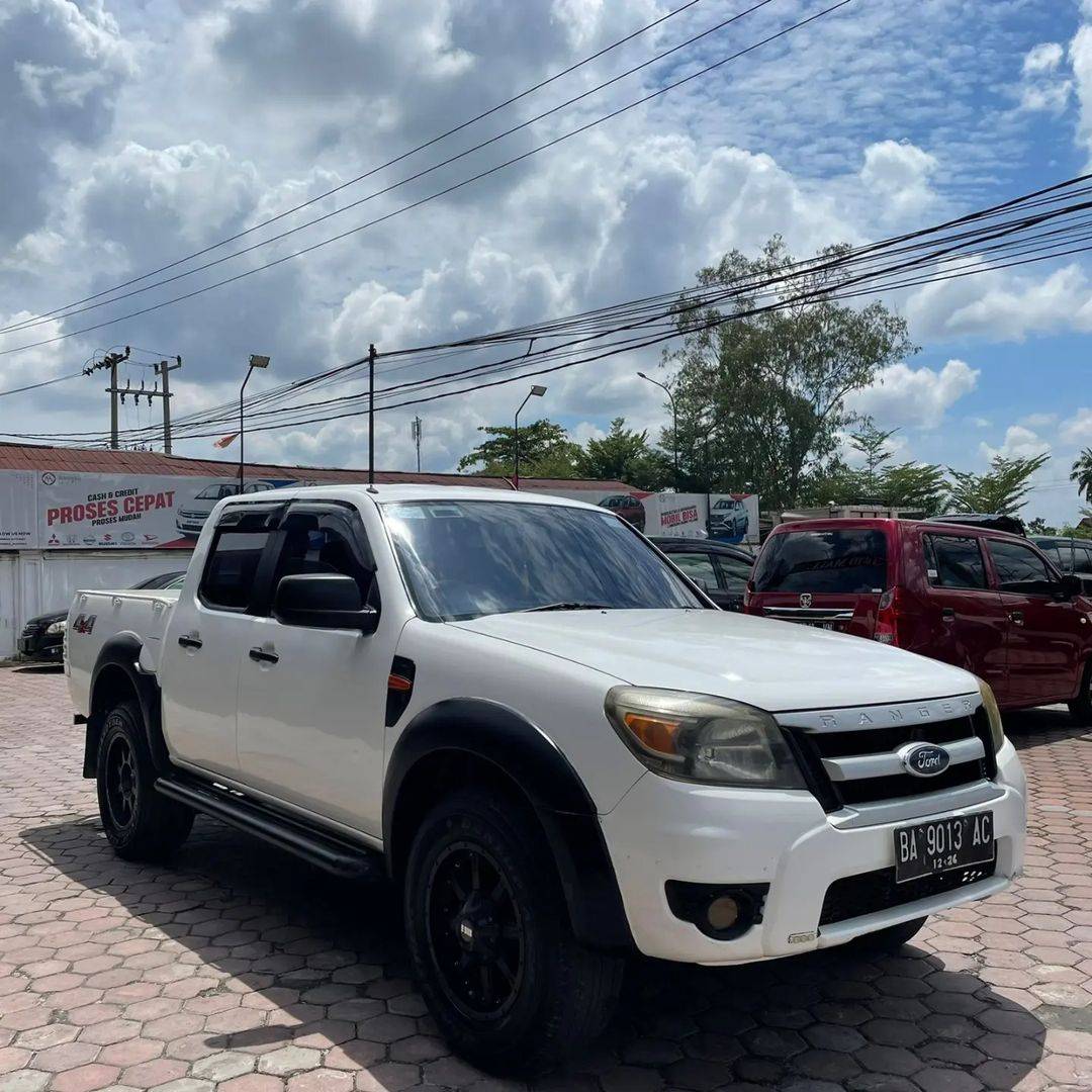 2011 Ford Ranger DC 2.5 XLT 4X4 MT 2011 Ford Ranger DC 2.5 XLT 4X4 MT