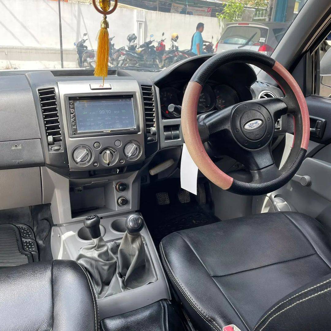 2011 Ford Ranger DC 2.5 XLT 4X4 MT 2011 Ford Ranger DC 2.5 XLT 4X4 MT