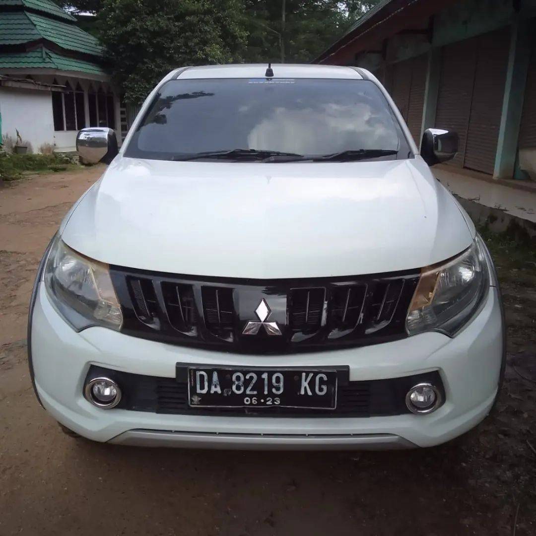 Second Hand 2018 Mitsubishi Strada Triton DC 4X4 2.5 GLS MT Second Hand 2018 Mitsubishi Strada Triton DC 4X4 2.5 GLS MT