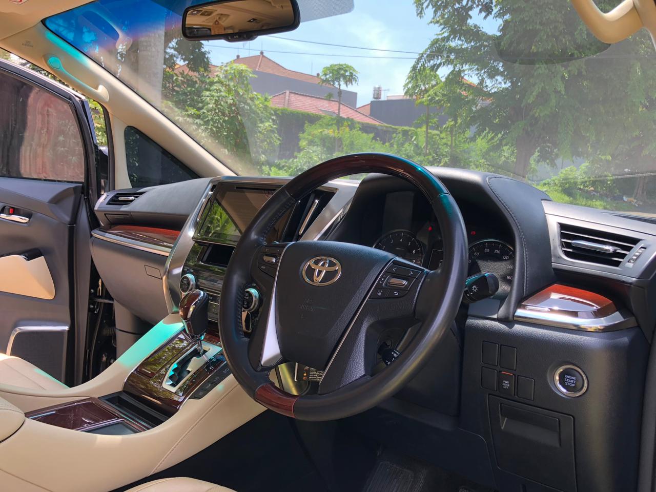 2015 Toyota Alphard 2015 Toyota Alphard