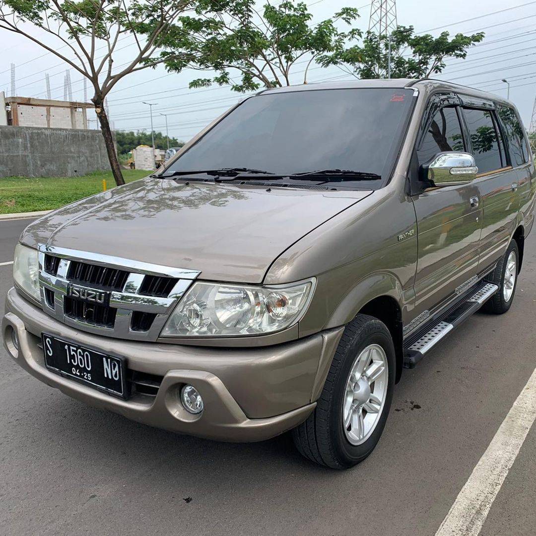 2010 Isuzu Panther LS 2.5 MT 2010 Isuzu Panther LS 2.5 MT