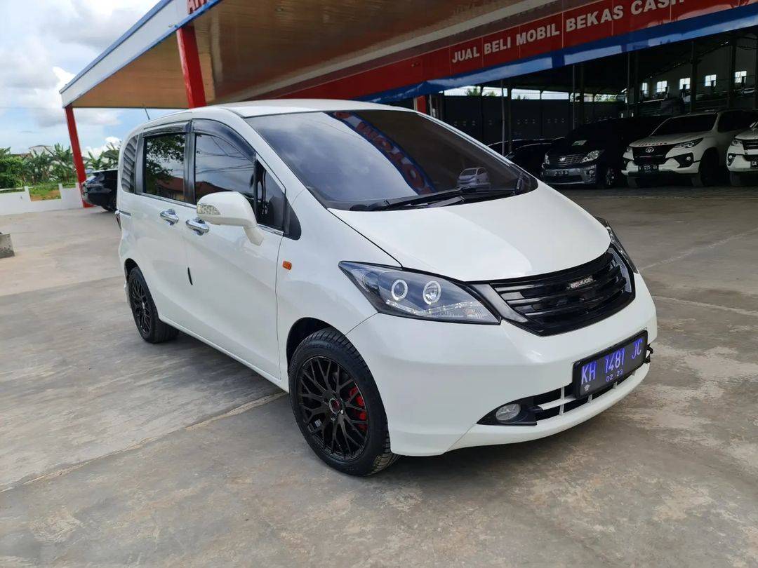 2010 Honda Freed 2010 Honda Freed