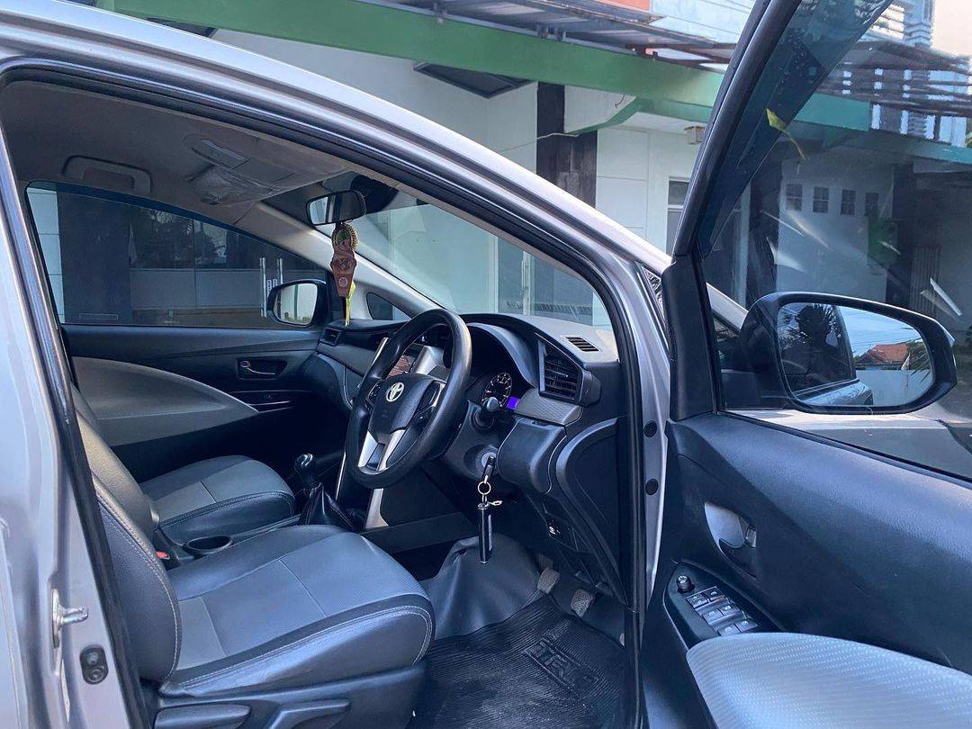 2017 Toyota Kijang Innova 2017 Toyota Kijang Innova