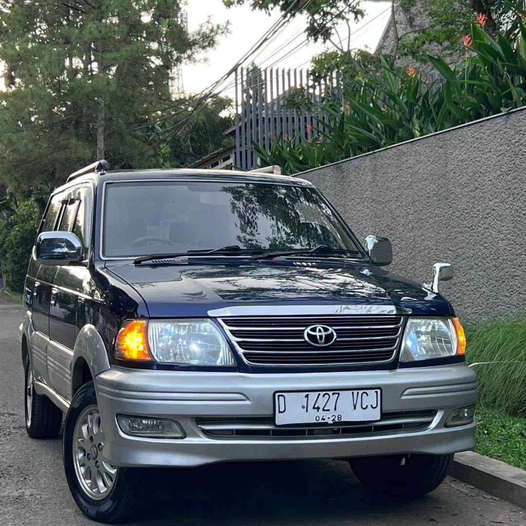 2004 Toyota Kijang  2004 Toyota Kijang