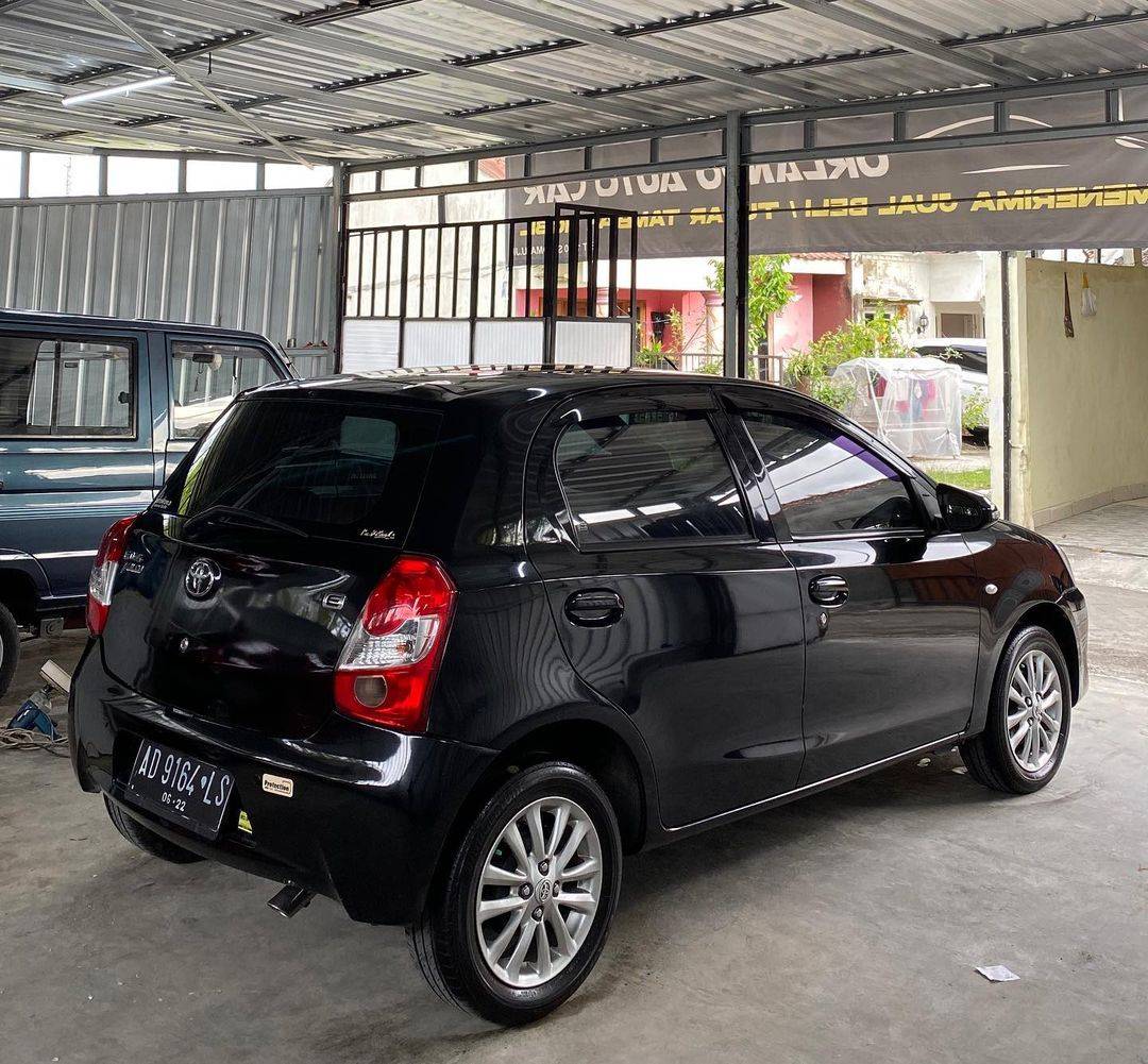 2013 Toyota Etios 2013 Toyota Etios