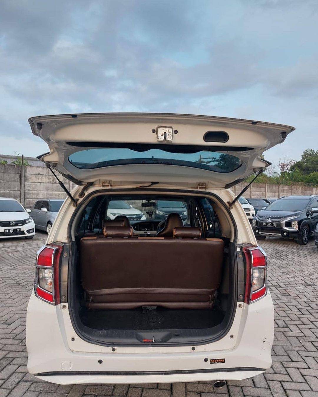 2017 Daihatsu Sigra 2017 Daihatsu Sigra