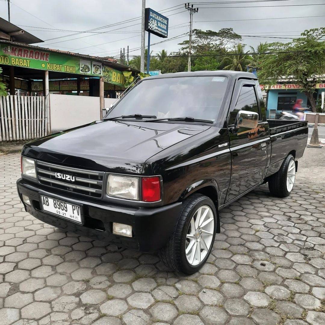 2010 Isuzu Panther 2010 Isuzu Panther