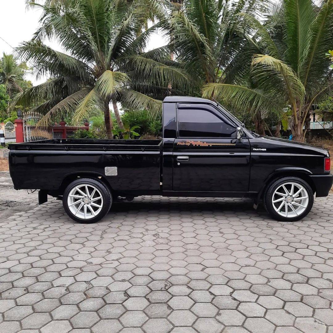 2010 Isuzu Panther 2010 Isuzu Panther