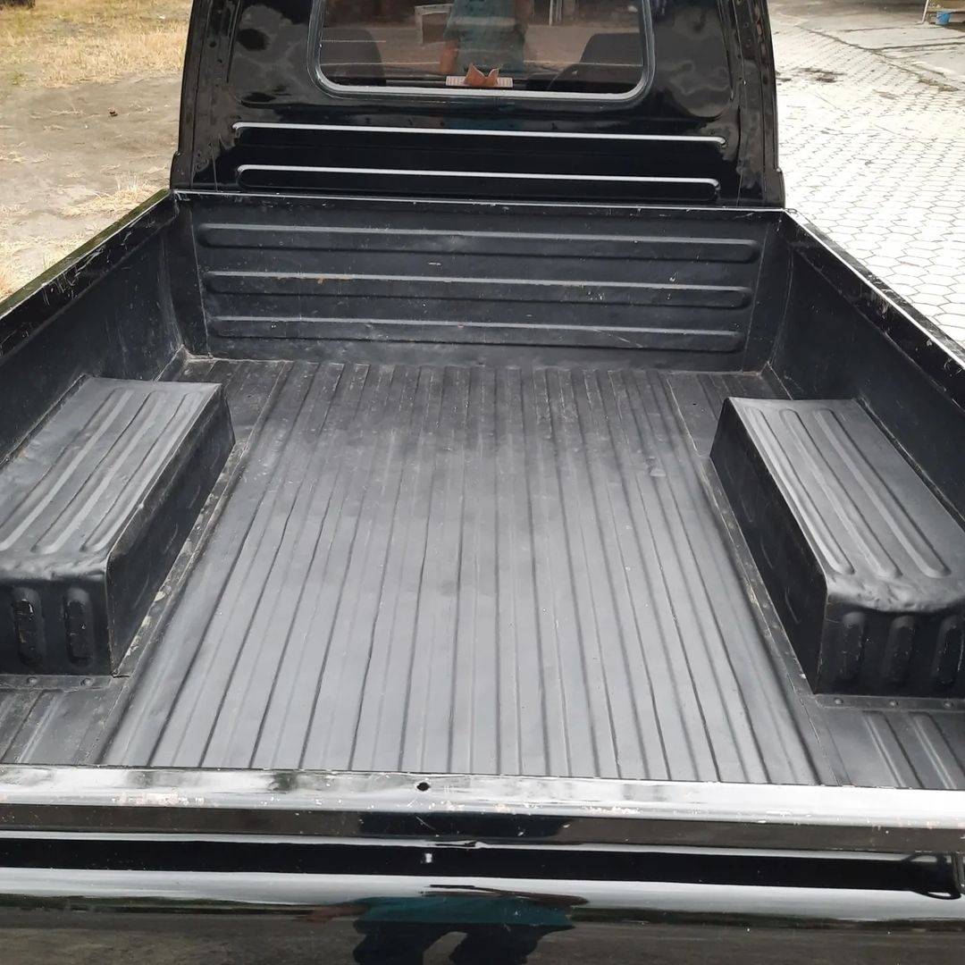 2010 Isuzu Panther 2010 Isuzu Panther