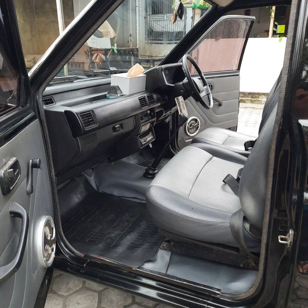 2010 Isuzu Panther 2010 Isuzu Panther