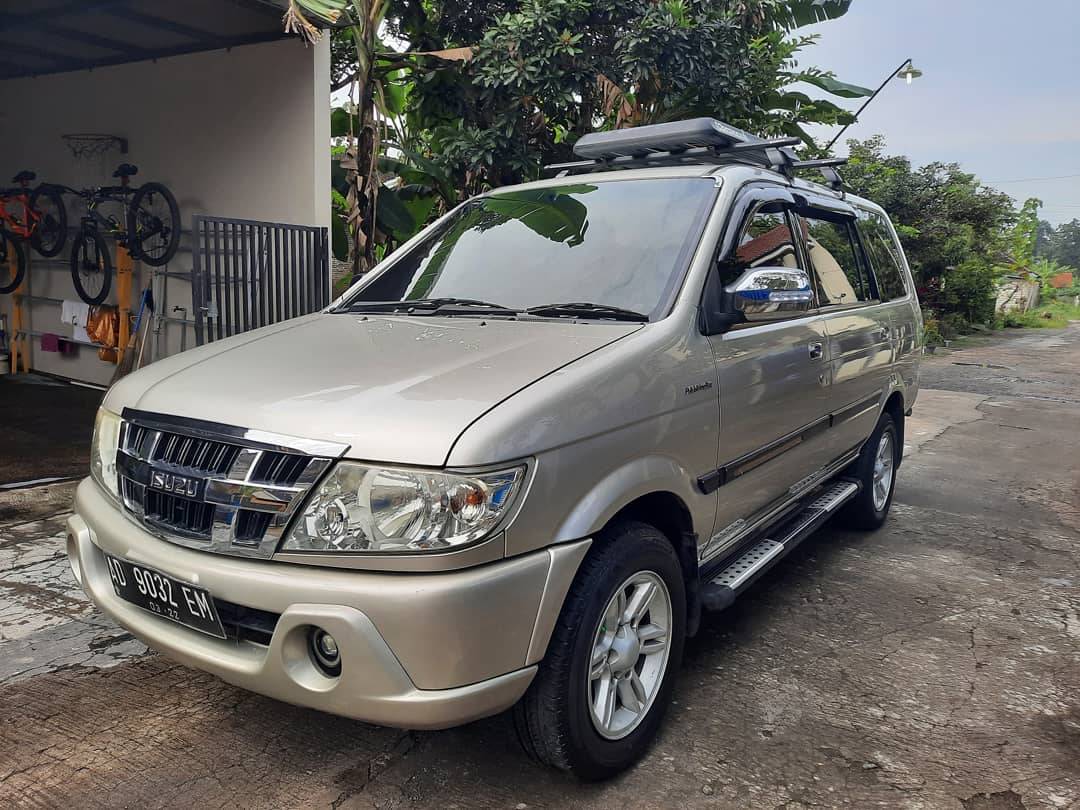 2010 Isuzu Panther 2010 Isuzu Panther