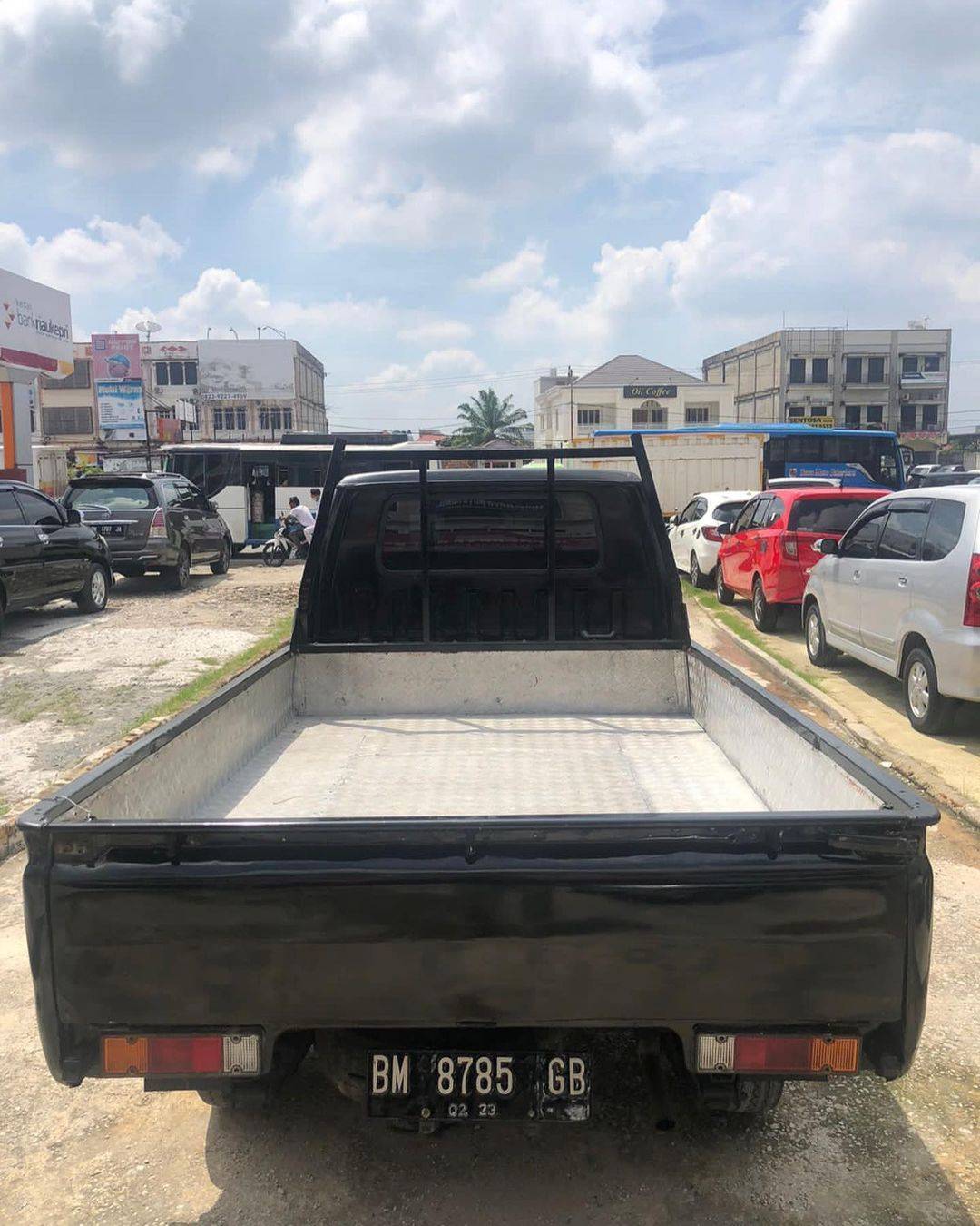 2017 Mitsubishi L300 2017 Mitsubishi L300