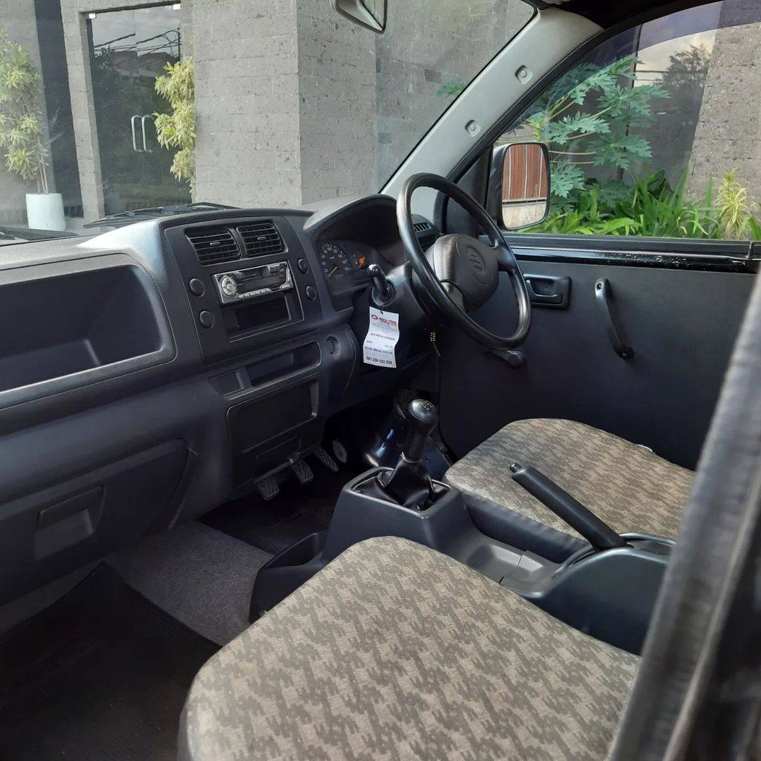 2012 Suzuki APV Luxury 2012 Suzuki APV Luxury