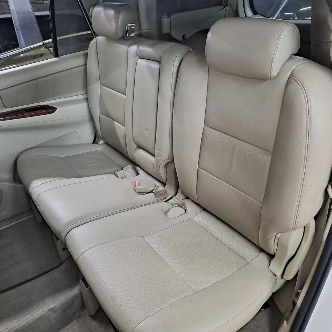 2012 Toyota Innova 2012 Toyota Innova