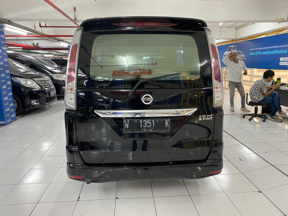 2014 Nissan Serena 2014 Nissan Serena