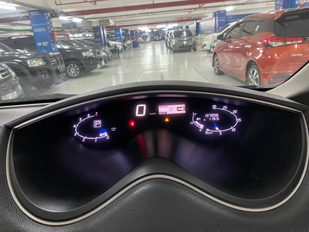 2014 Nissan Serena 2014 Nissan Serena