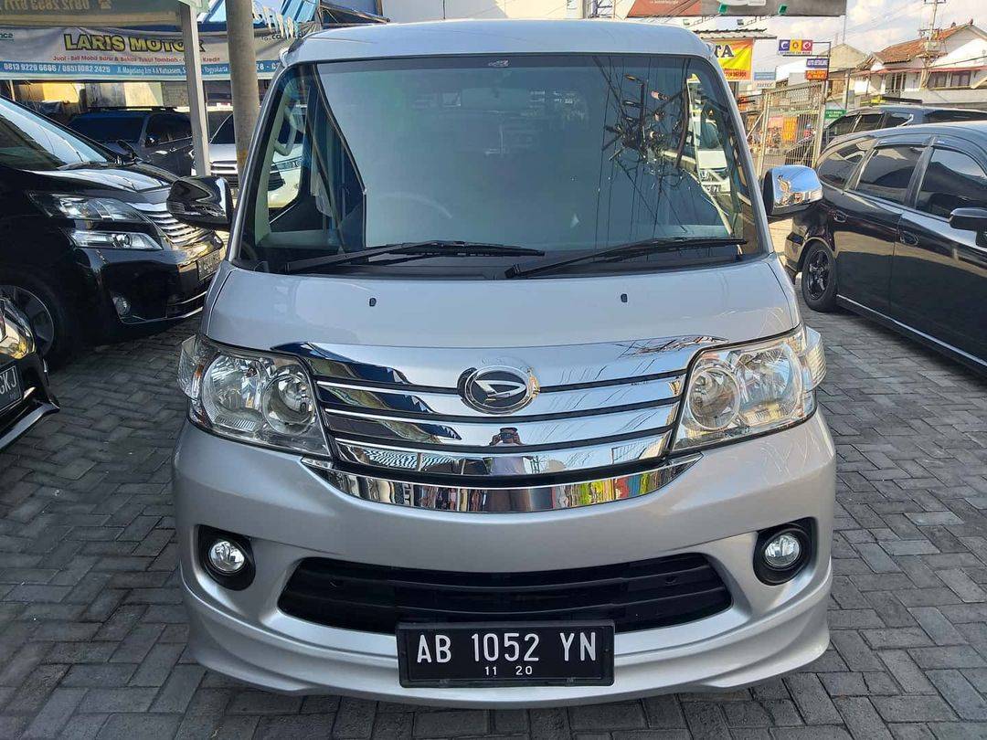 2015 Daihatsu Luxio Bekas 2015 Daihatsu Luxio Bekas