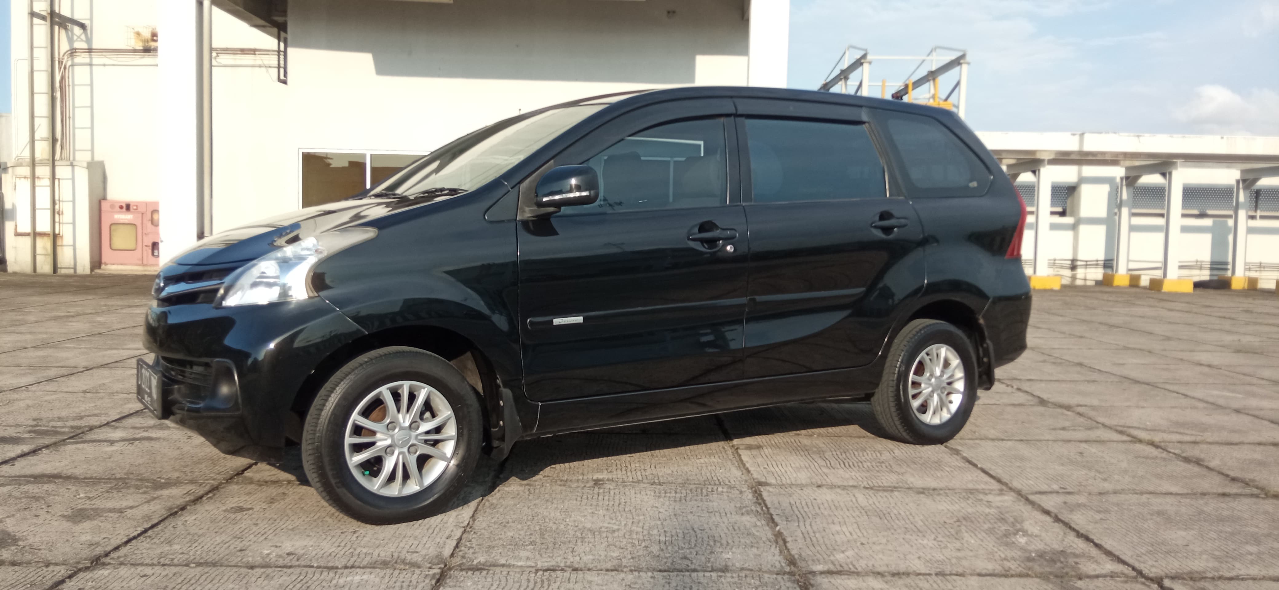 2015 Daihatsu Xenia 2015 Daihatsu Xenia