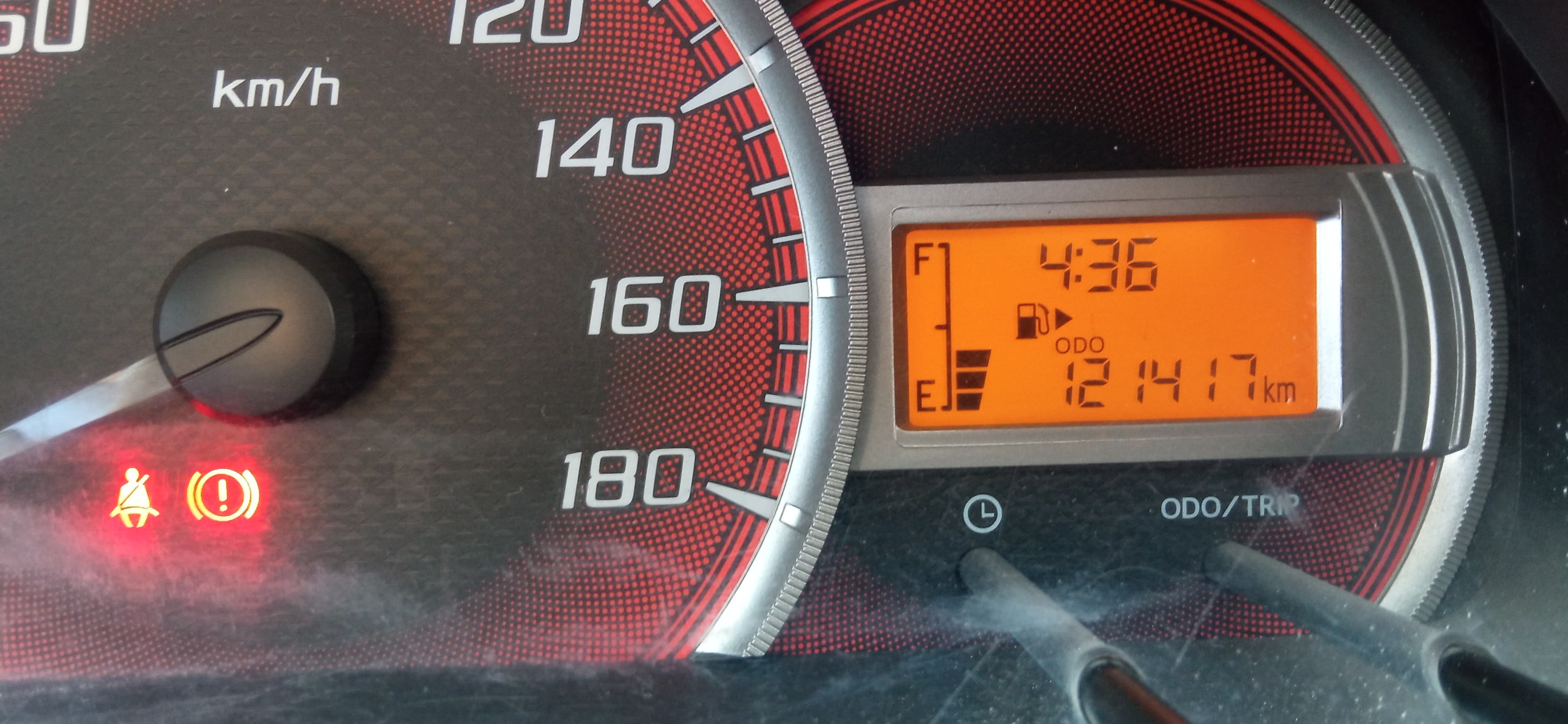 2015 Daihatsu Xenia 2015 Daihatsu Xenia