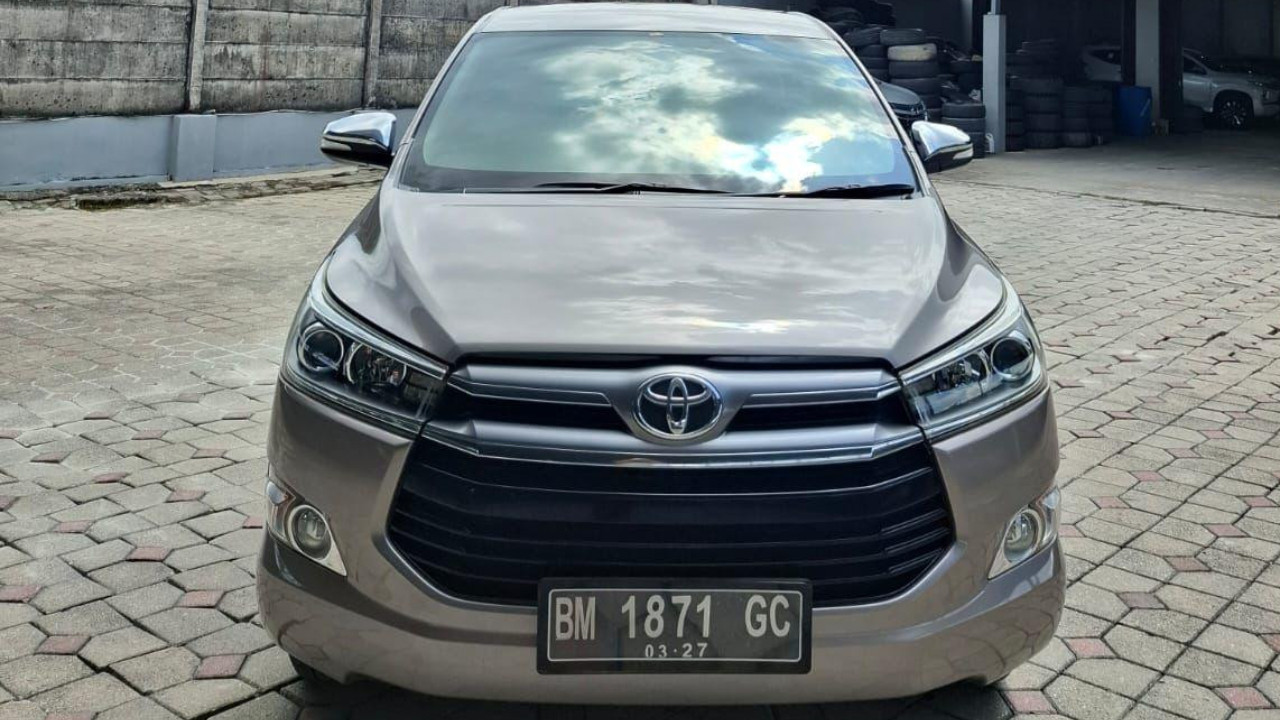 2017 Toyota Kijang Innova 2.0 Q M/T BASIC Bekas 2017 Toyota Kijang Innova 2.0 Q M/T BASIC Bekas
