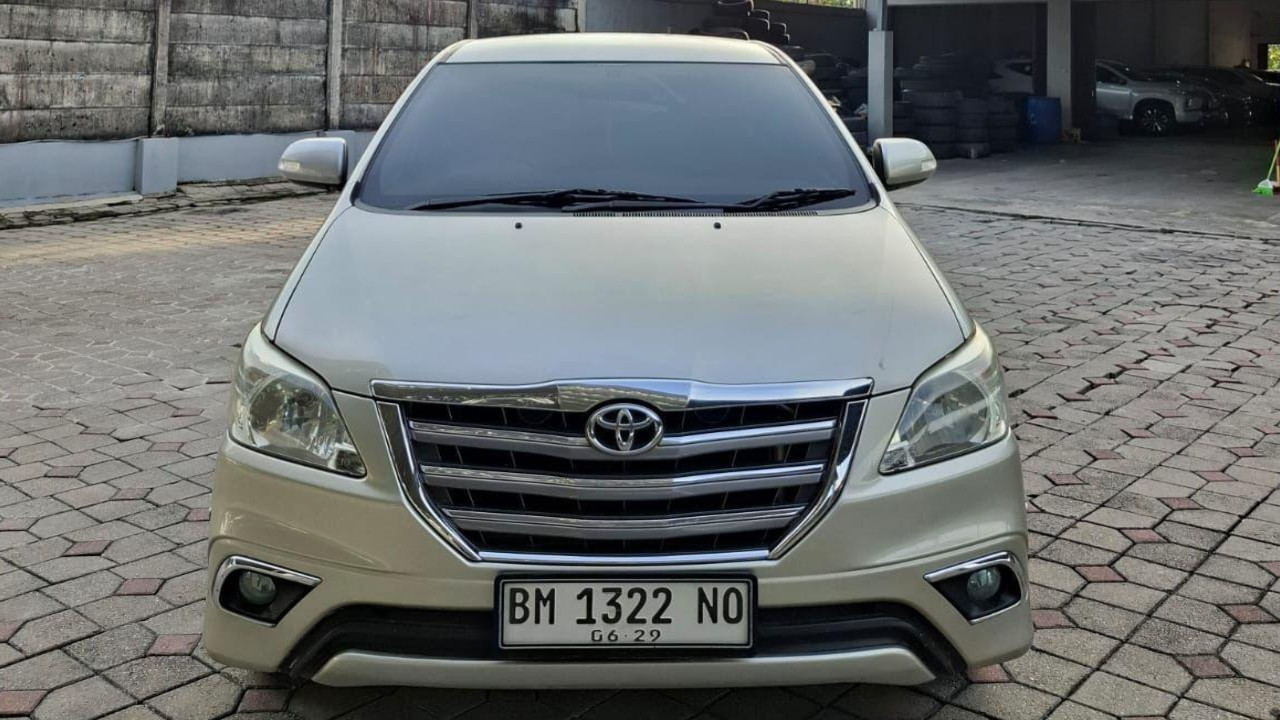 2014 Toyota Innova 2014 Toyota Innova