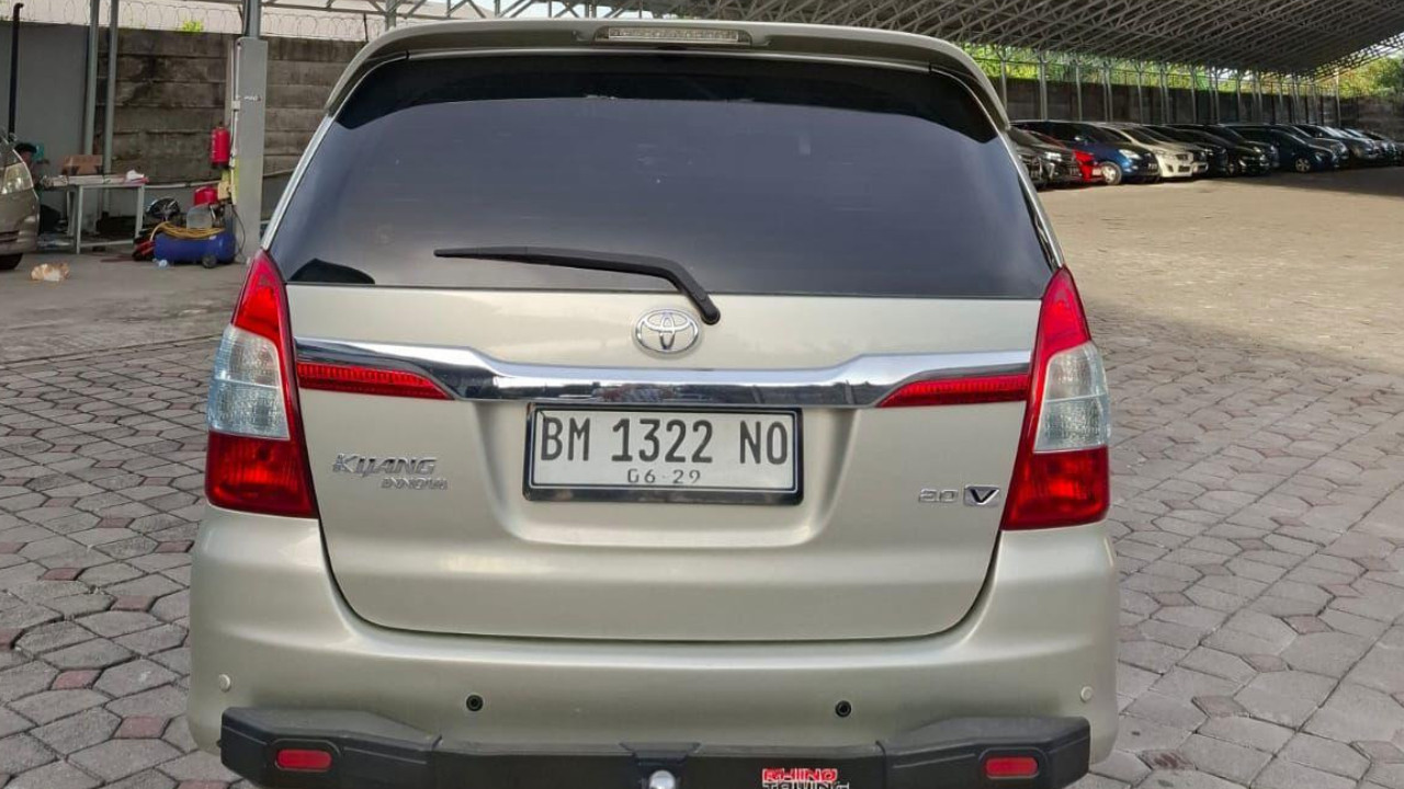 2014 Toyota Innova 2014 Toyota Innova