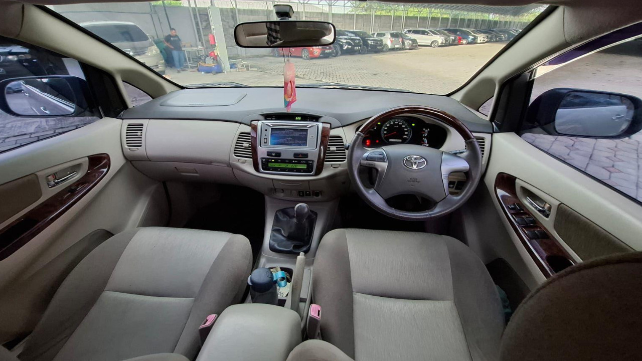 2014 Toyota Innova 2014 Toyota Innova