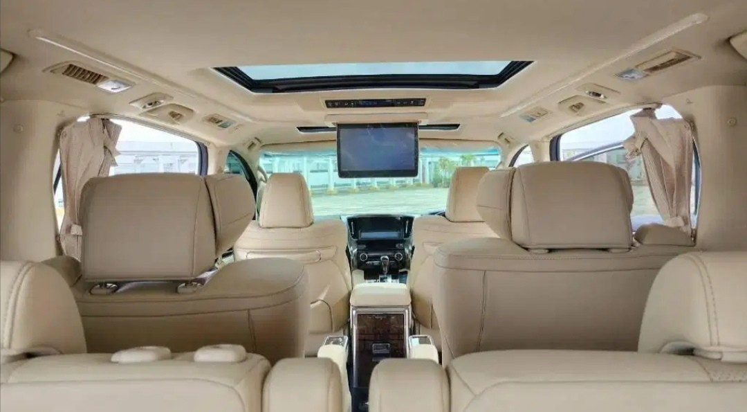 2021 Toyota Alphard  2.5 G A/T 2021 Toyota Alphard  2.5 G A/T