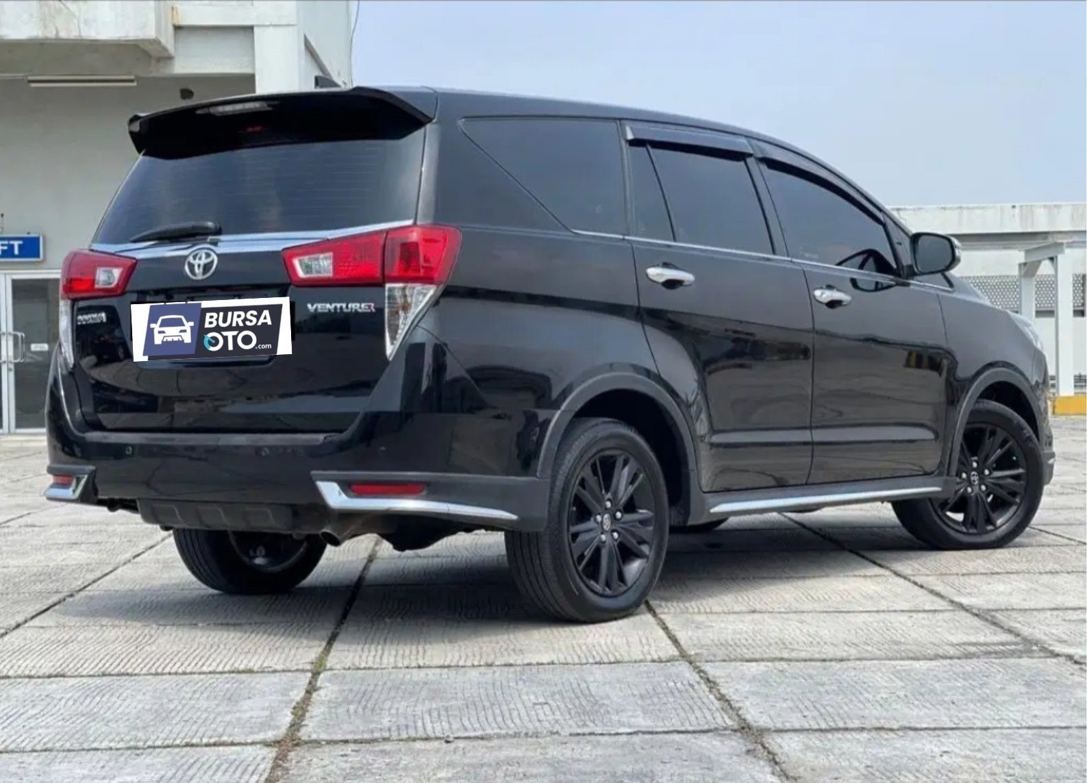 2017 Toyota Kijang Innova 2017 Toyota Kijang Innova