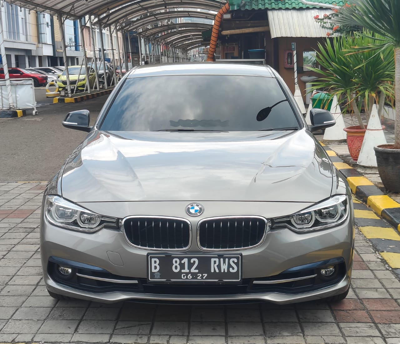 2016 BMW 3 Series Sedan Bekas 2016 BMW 3 Series Sedan Bekas