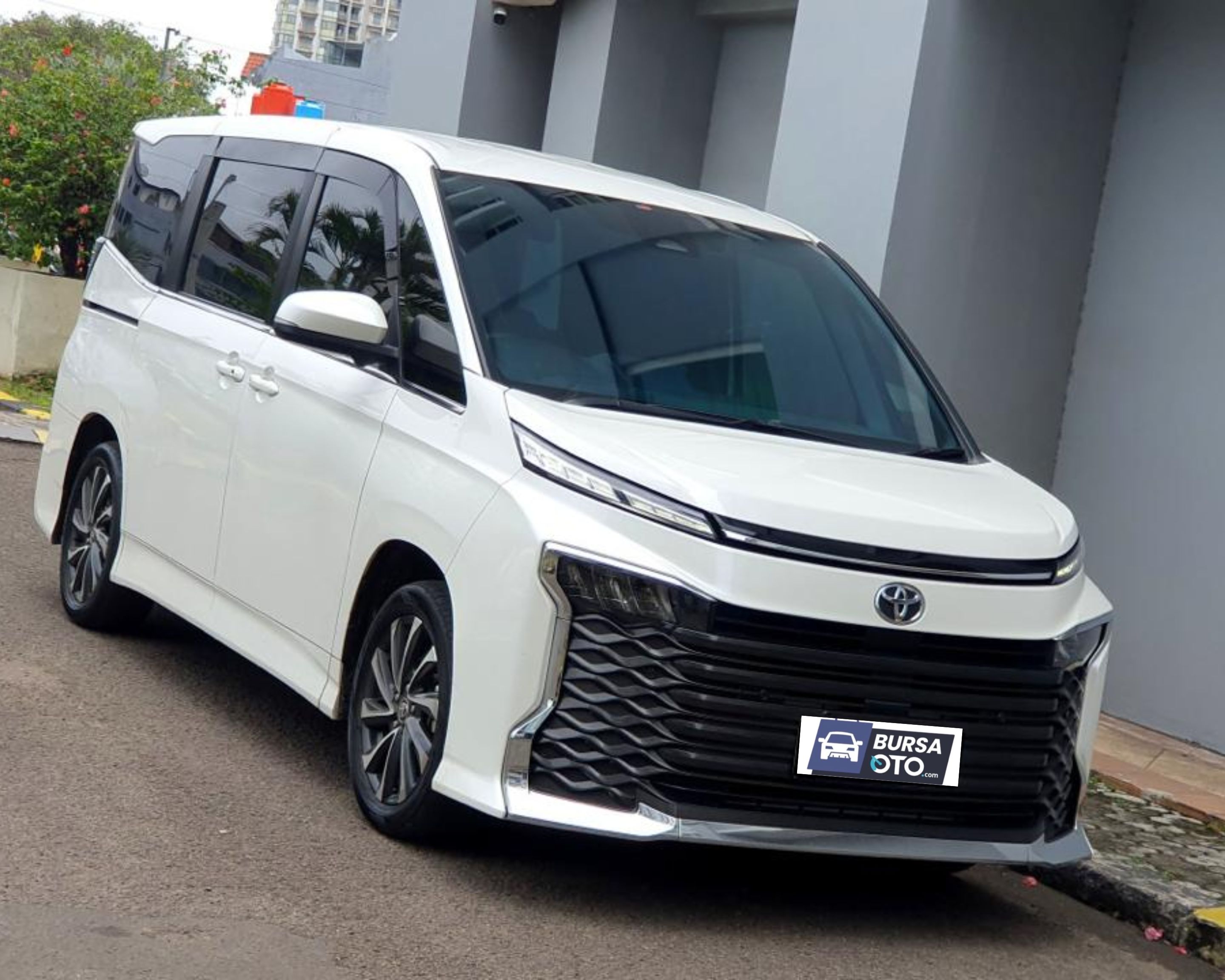 2023 Toyota Voxy Bekas 2023 Toyota Voxy Bekas