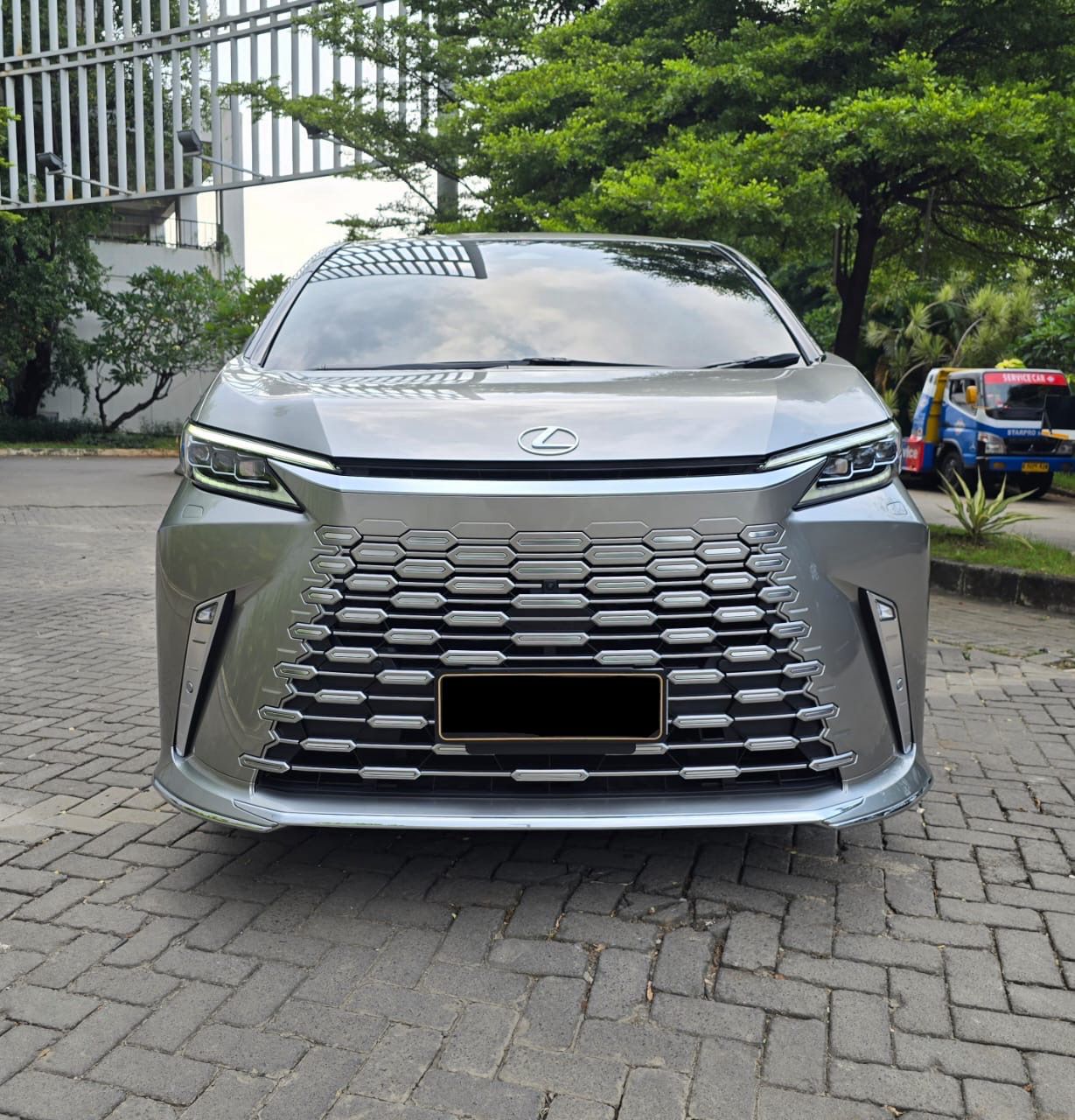 2024 Lexus LM 350h 7-Seater Bekas 2024 Lexus LM 350h 7-Seater Bekas