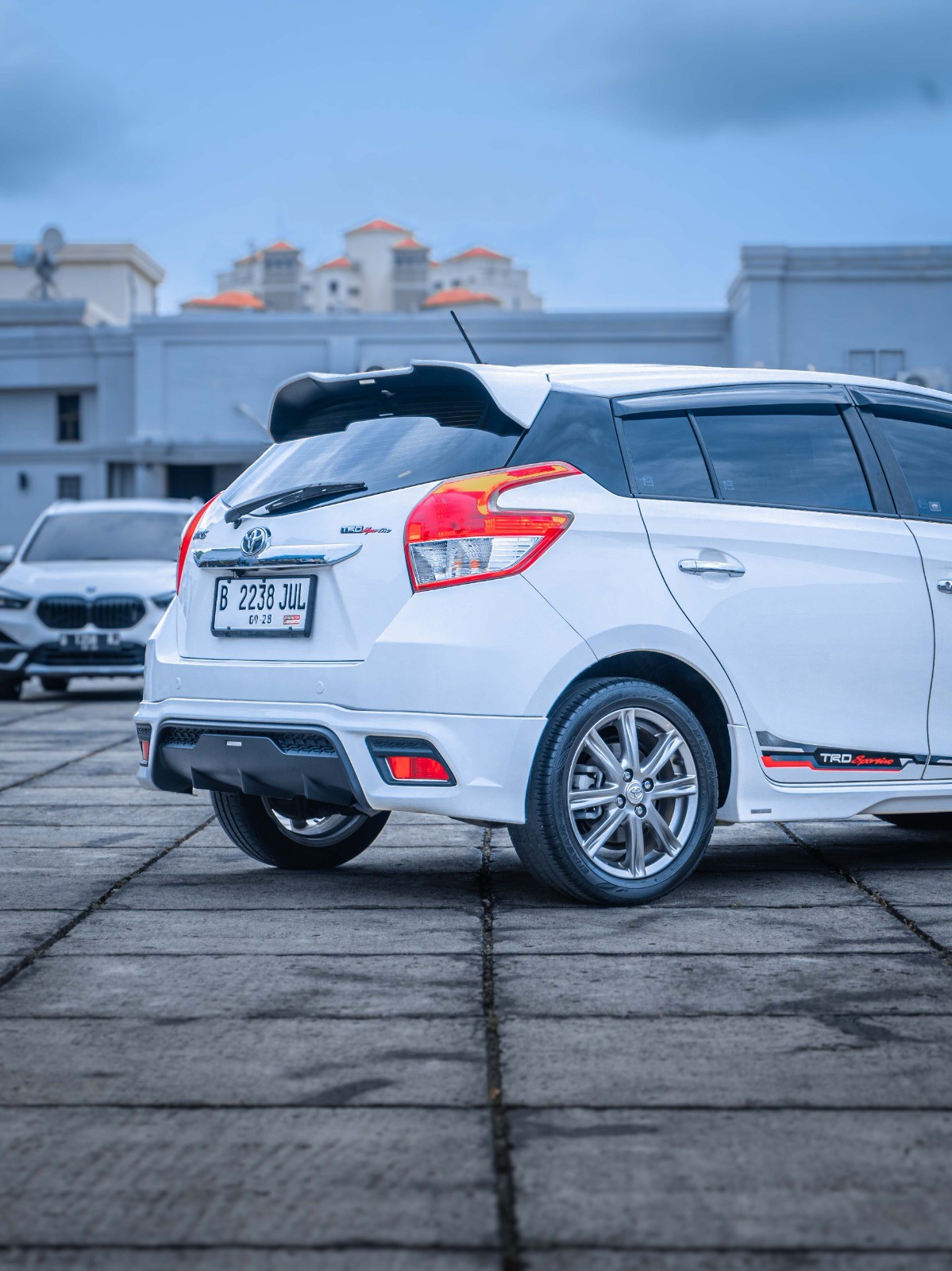 2015 Toyota Yaris 2015 Toyota Yaris