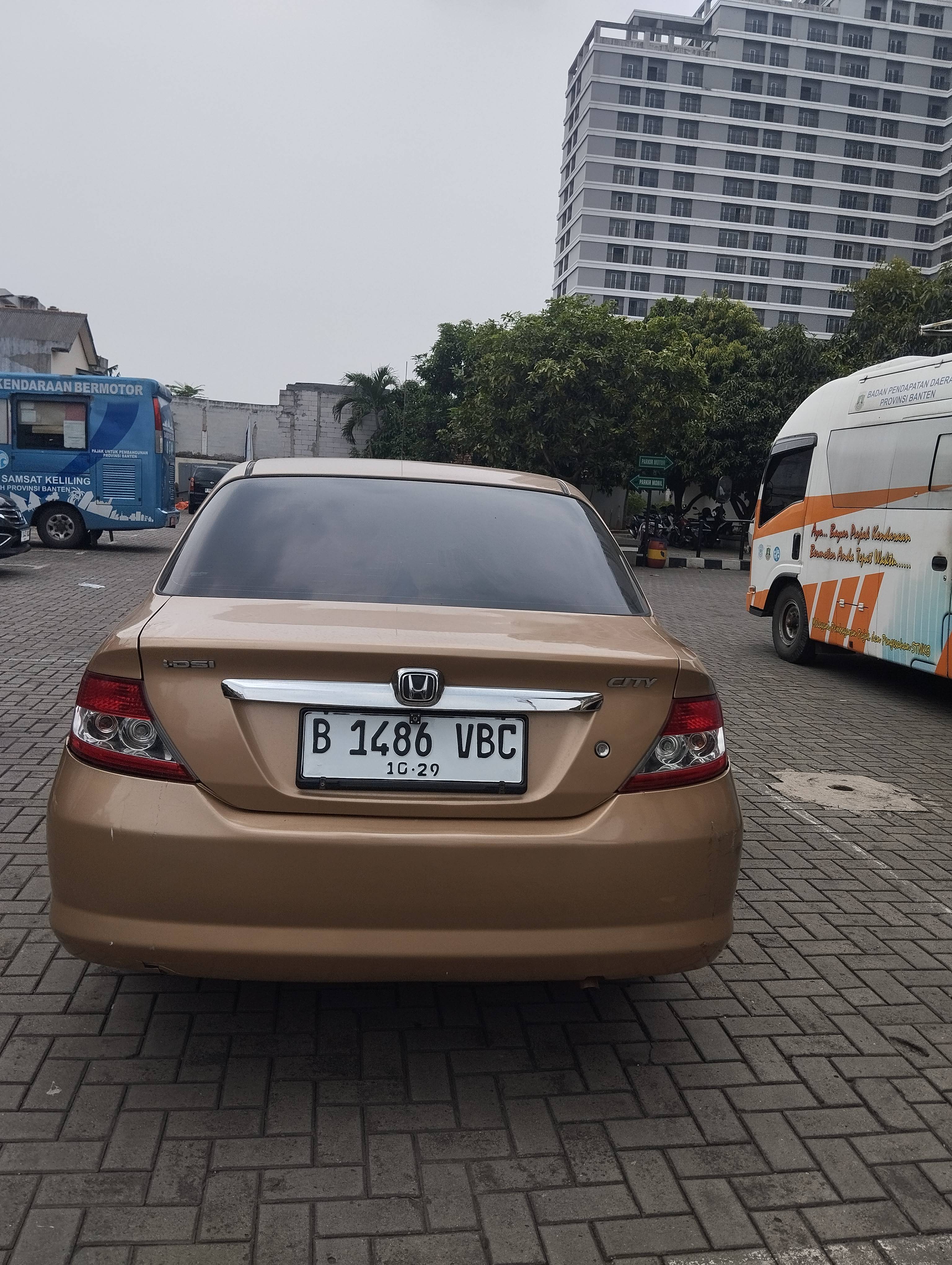 2004 Honda City E 1.5L AT 2004 Honda City E 1.5L AT