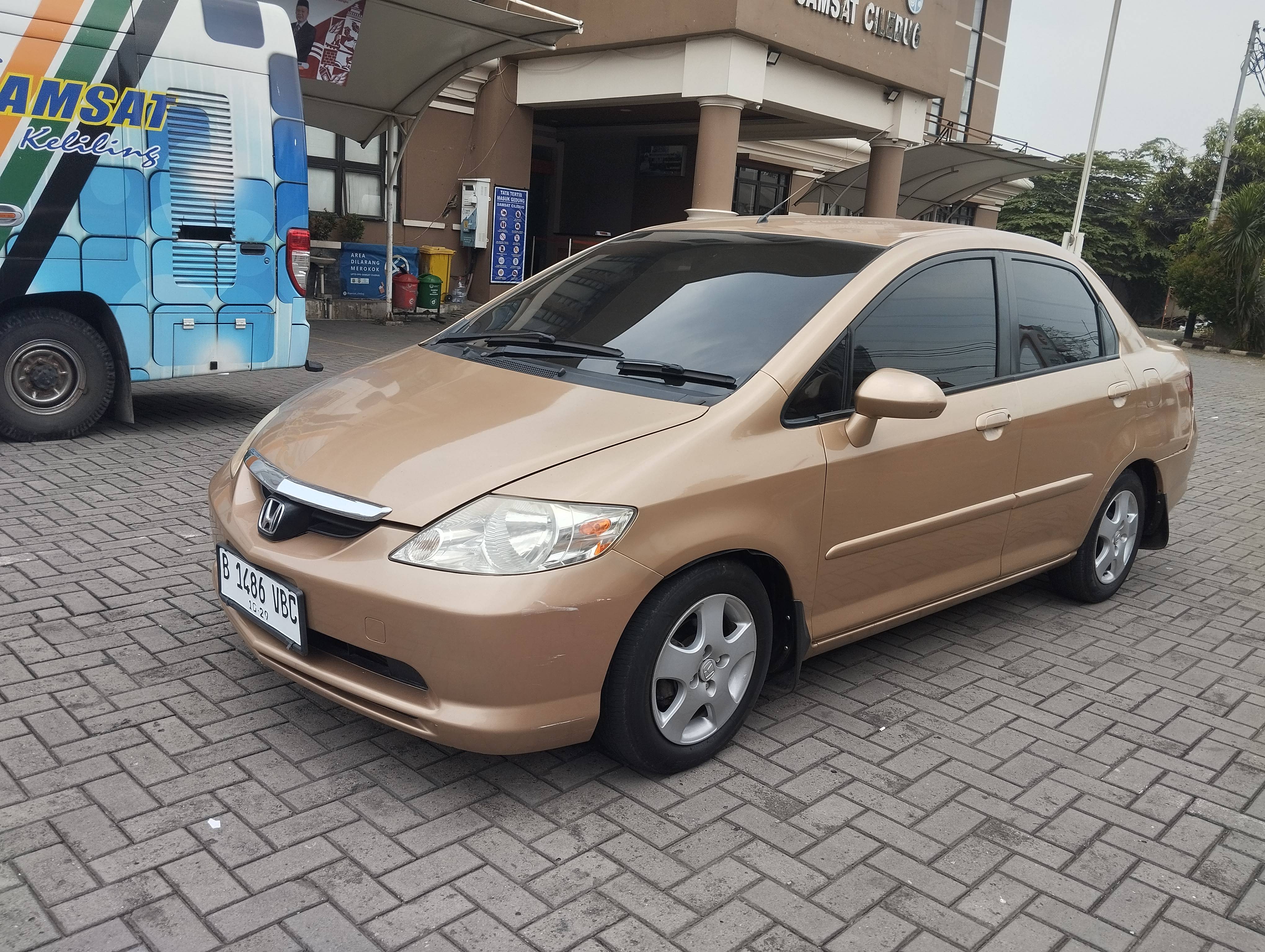2004 Honda City E 1.5L AT 2004 Honda City E 1.5L AT