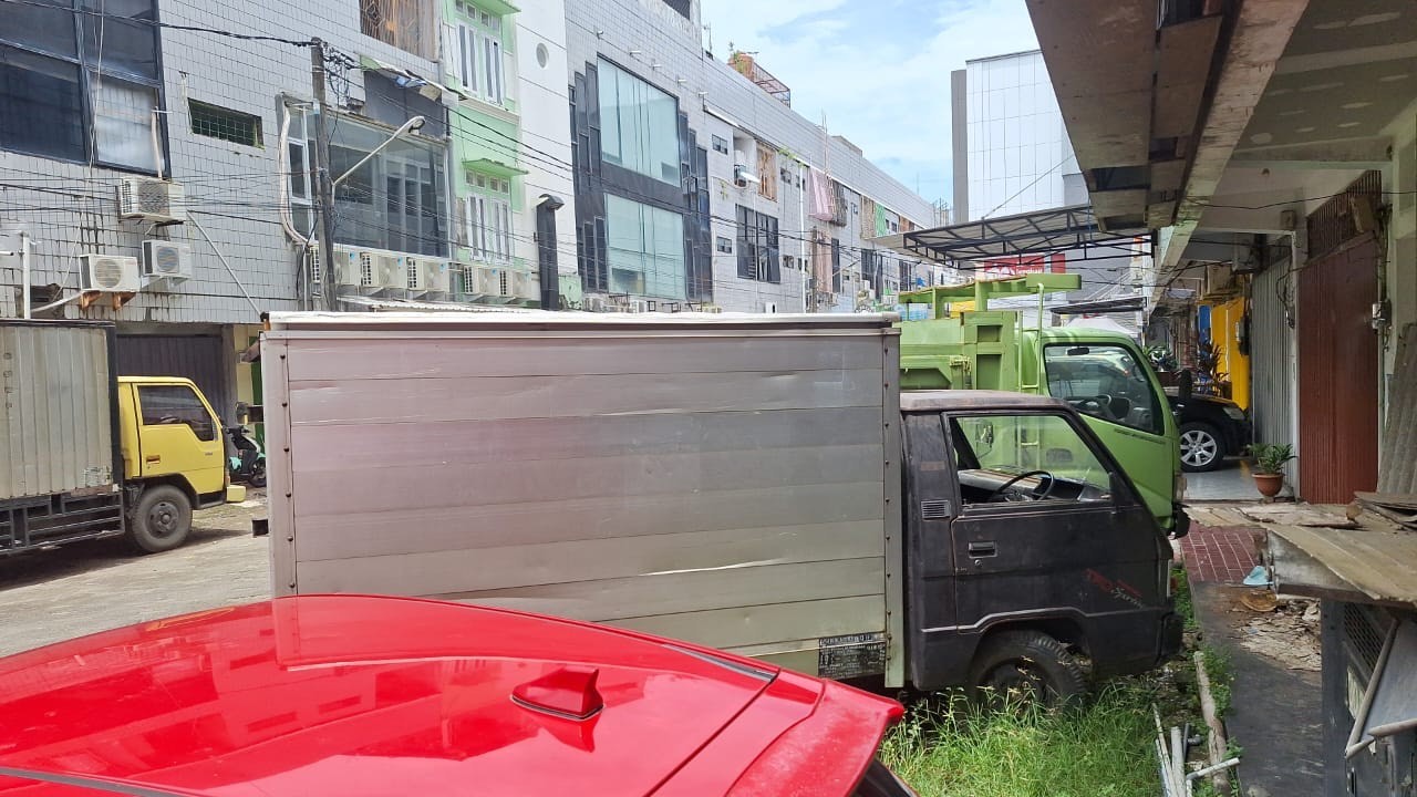 2004 Mitsubishi Colt L300 Standar Box 1.6L MT 2004 Mitsubishi Colt L300 Standar Box 1.6L MT