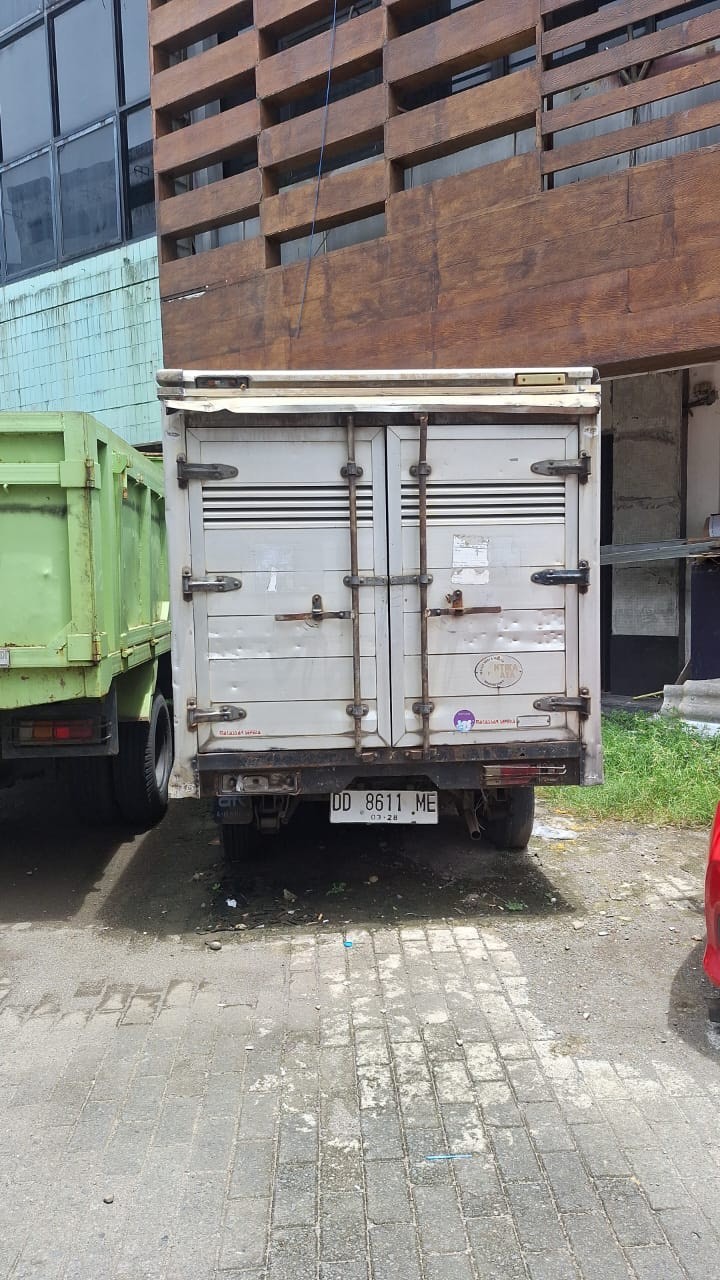 2004 Mitsubishi Colt L300 Standar Box 1.6L MT 2004 Mitsubishi Colt L300 Standar Box 1.6L MT