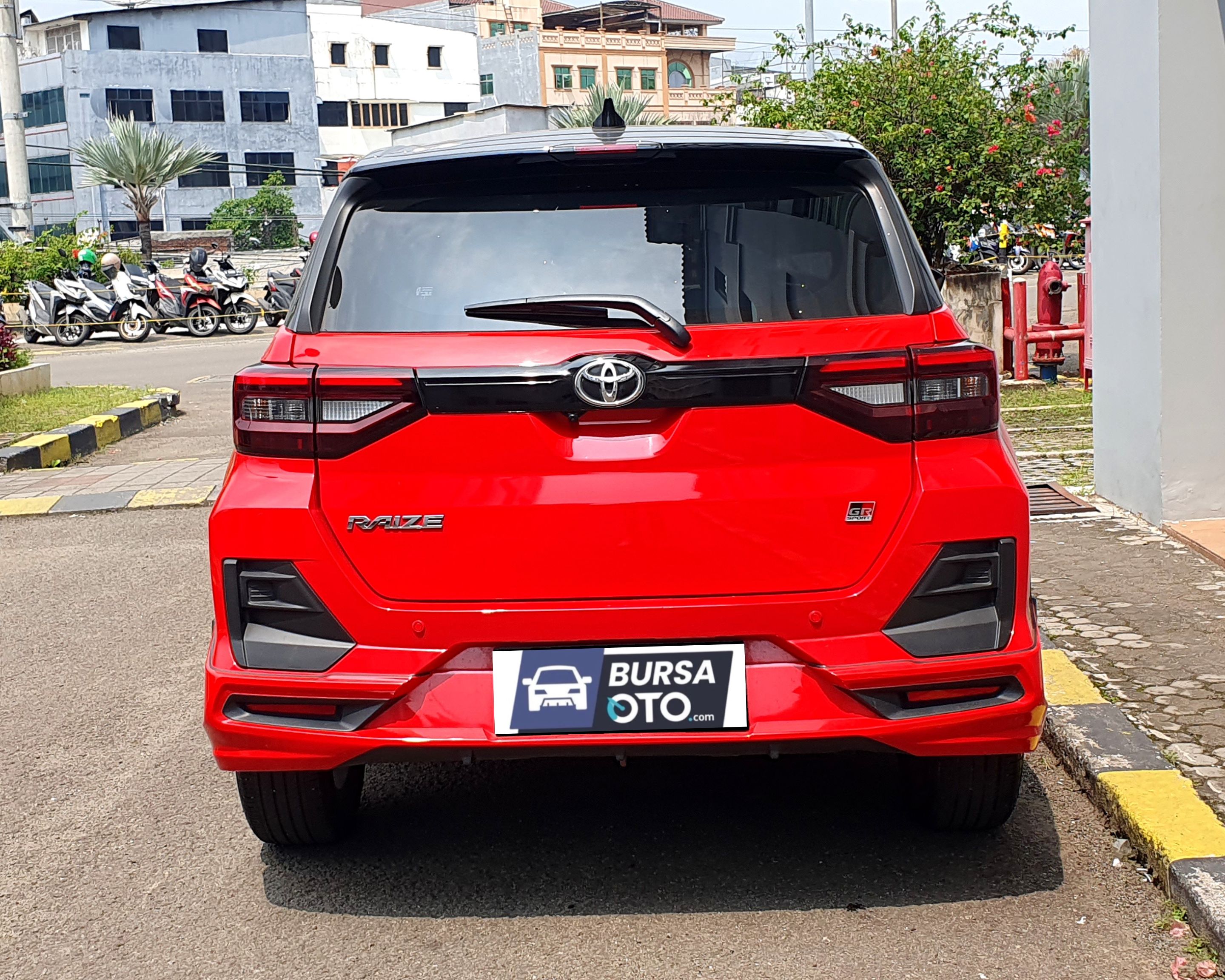 2022 Toyota Raize 1.0 Turbo GR Sport CVT 2022 Toyota Raize 1.0 Turbo GR Sport CVT