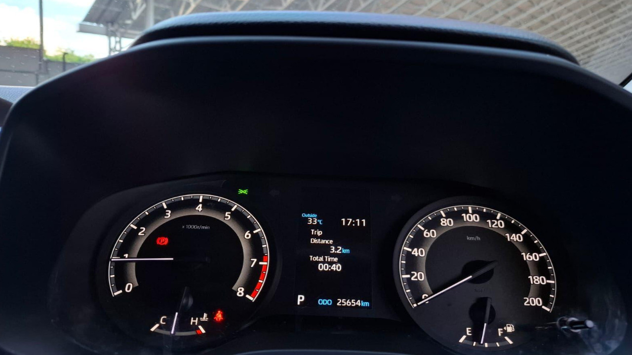 2023 Toyota Kijang Innova Zenix Hybrid EV 2023 Toyota Kijang Innova Zenix Hybrid EV