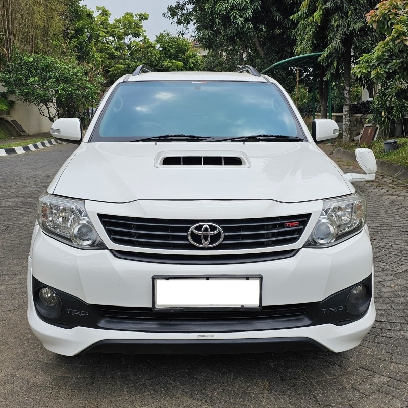 2013 Toyota Fortuner  2.5L G VNT TRD Diesel AT