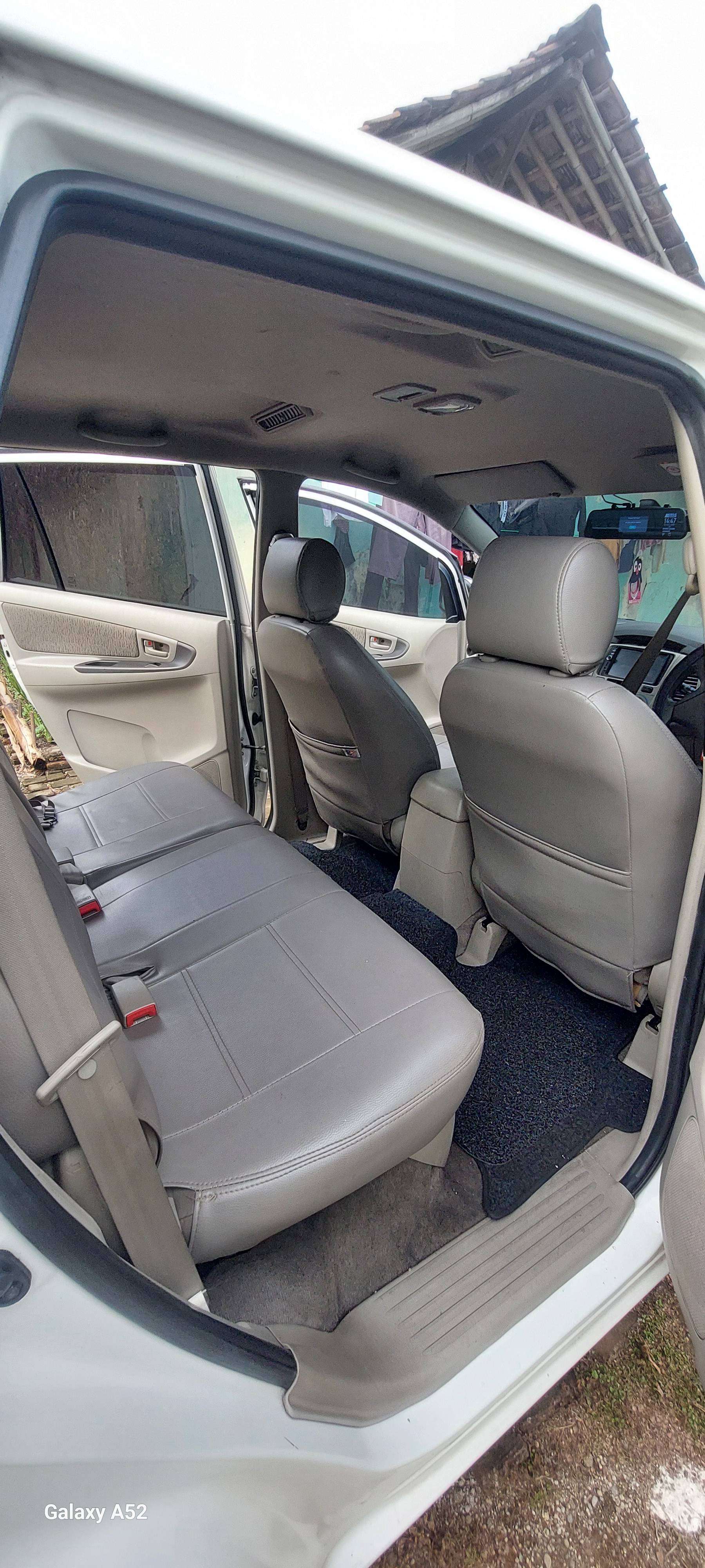 2014 Toyota Innova E Diesel MT 2014 Toyota Innova E Diesel MT