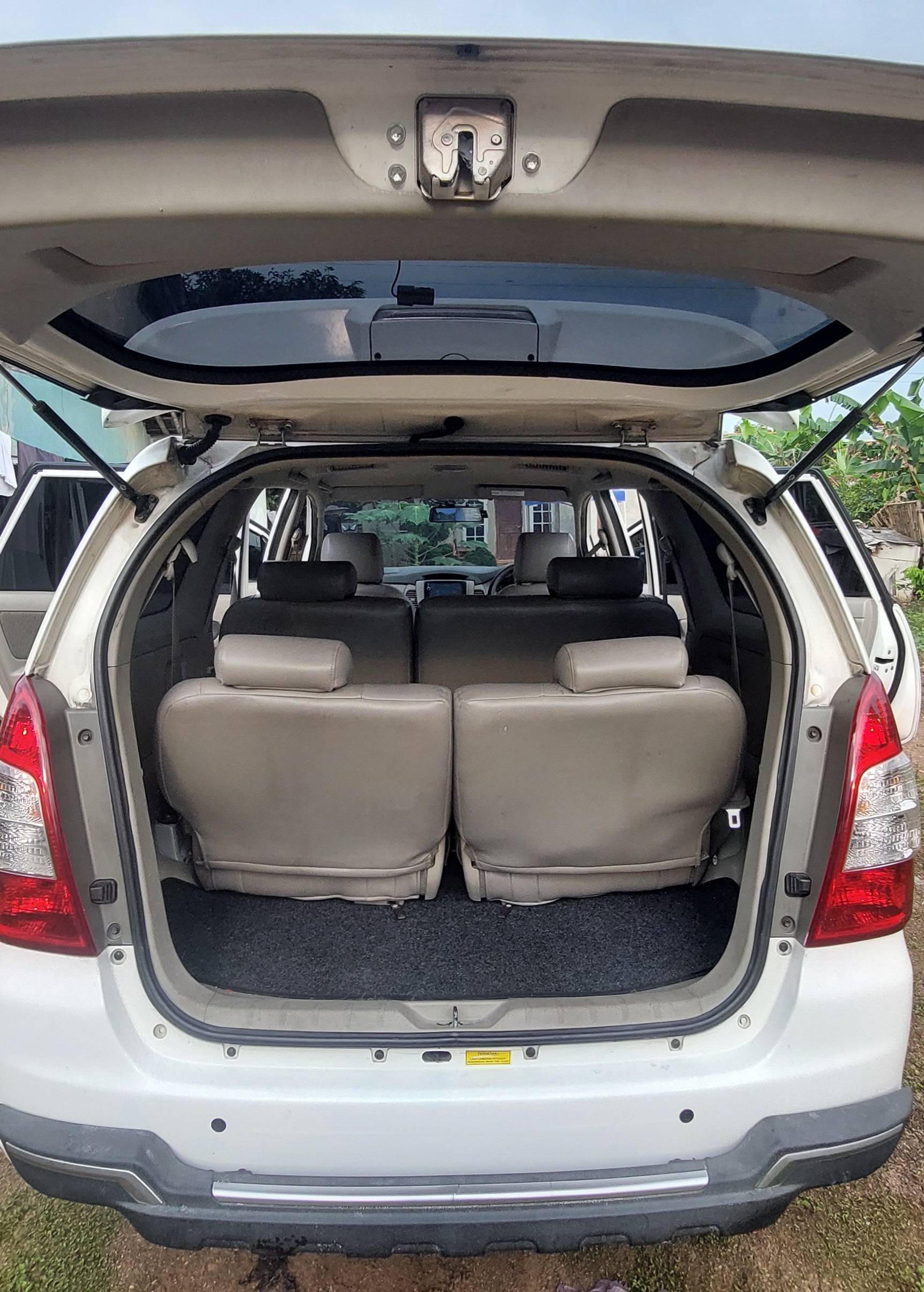 2014 Toyota Innova E Diesel MT 2014 Toyota Innova E Diesel MT