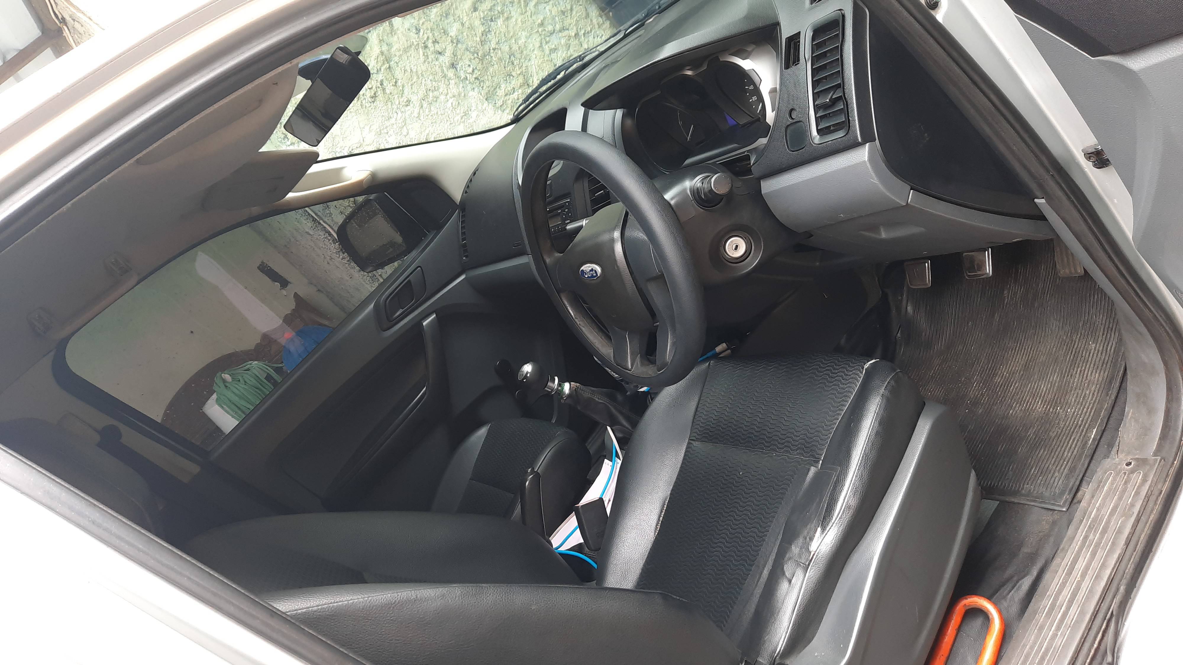 2012 Ford Ranger Double Cabin Base Plus 2.2L  MT 2012 Ford Ranger Double Cabin Base Plus 2.2L  MT