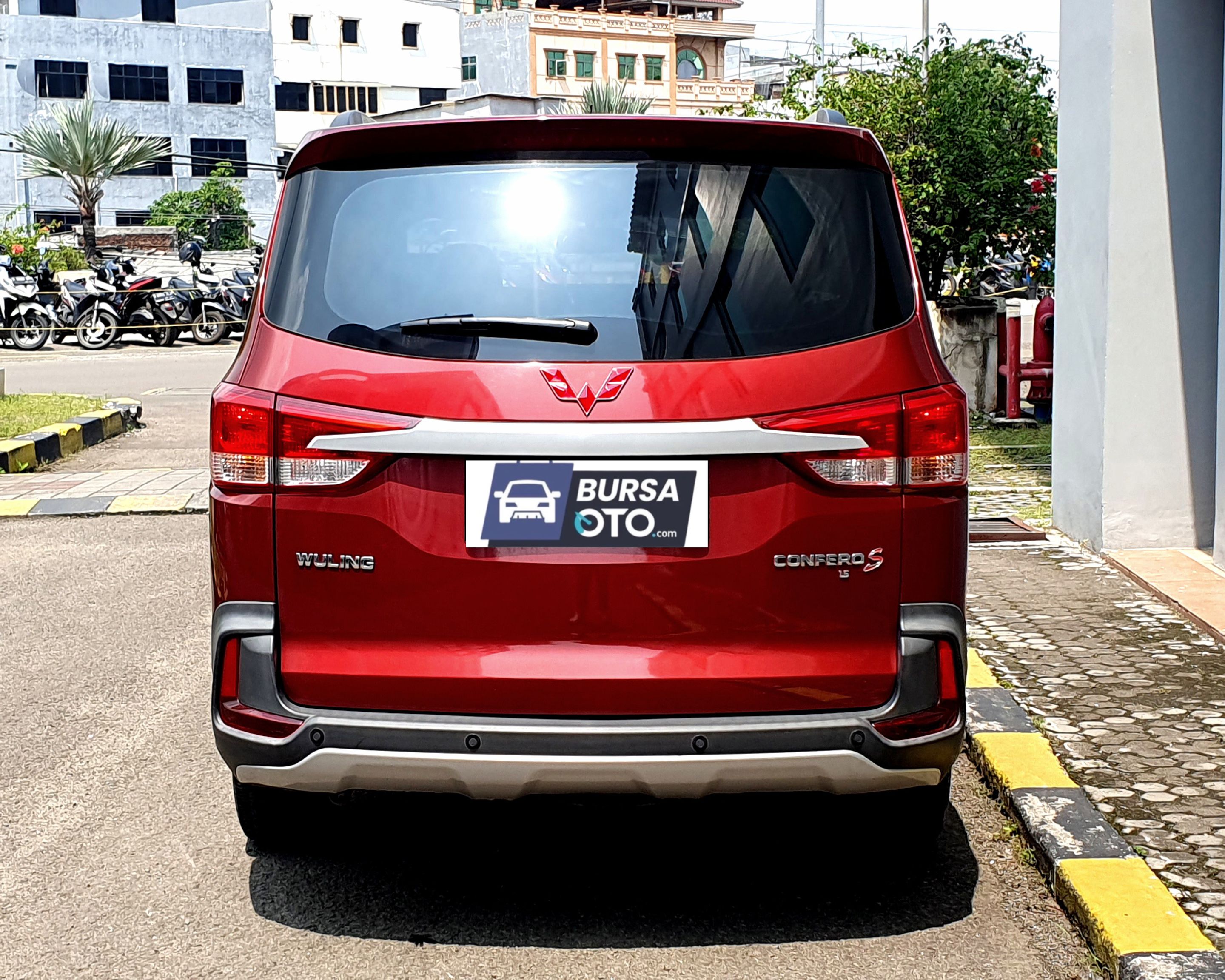 2022 Wuling Confero S S 1.5 L LUX 7 SEATER 2022 Wuling Confero S S 1.5 L LUX 7 SEATER