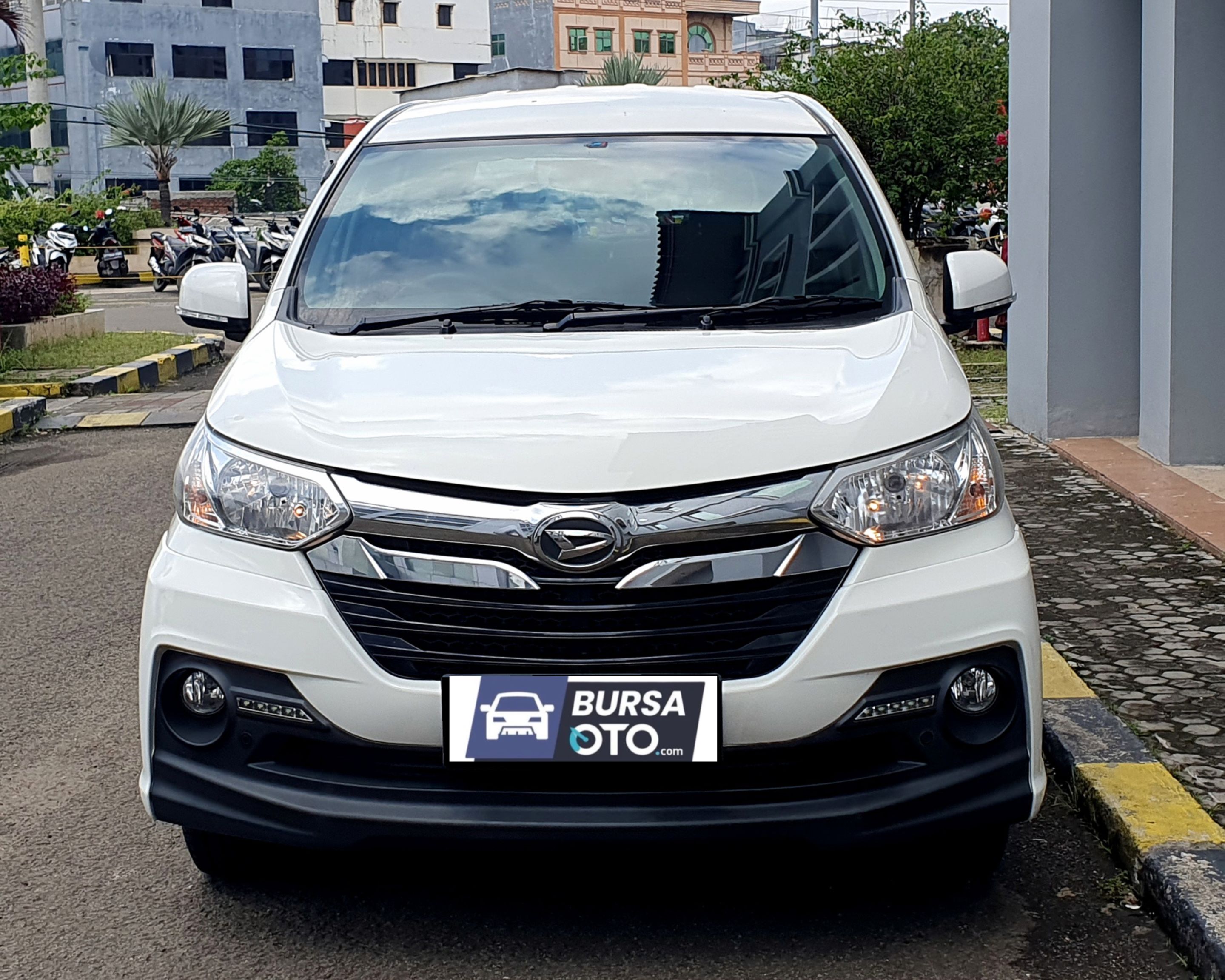 Second Hand 2017 Daihatsu Xenia Second Hand 2017 Daihatsu Xenia