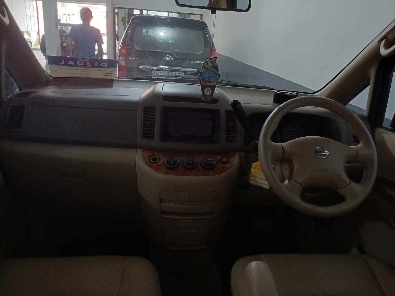 2010 Nissan Serena 2010 Nissan Serena