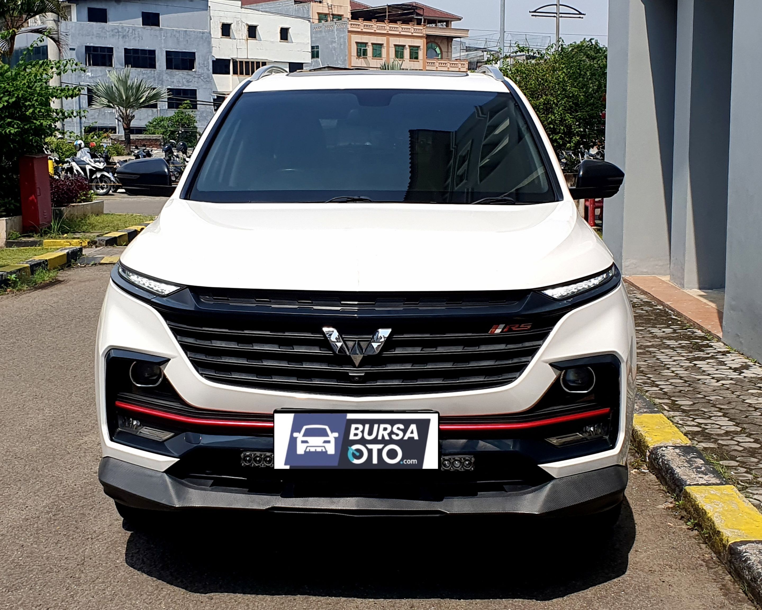 Second Hand 2021 Wuling Almaz RS Second Hand 2021 Wuling Almaz RS